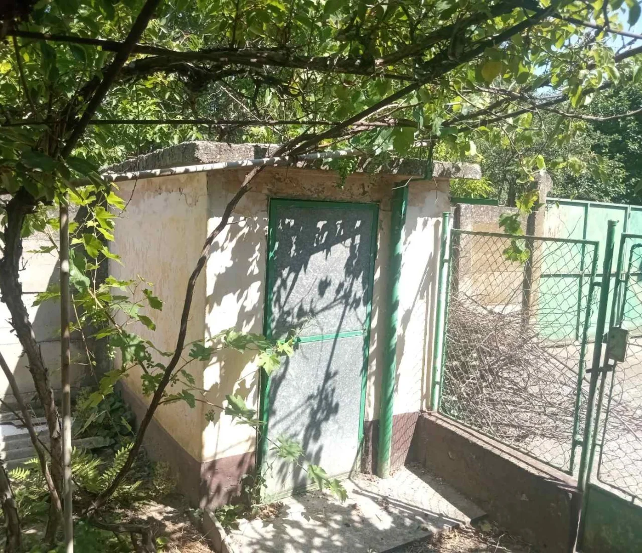 Дом на хорошей локации под дачу/ВНЖ /проживание. До Нови Сада 50 км.