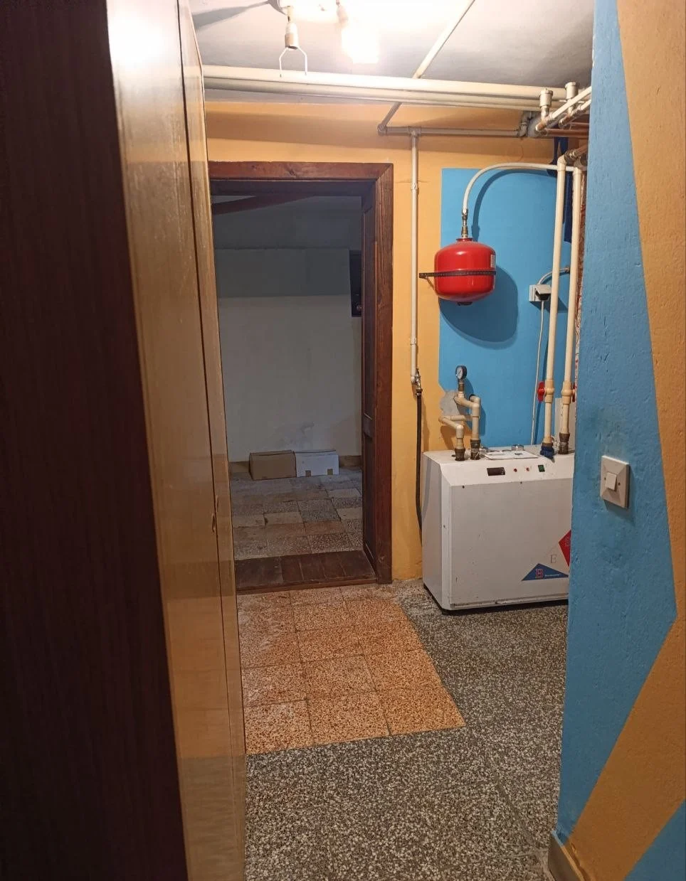 Дом в городе Бечей с самой оптимальной системой отопления. 40 км до Нови Сада.