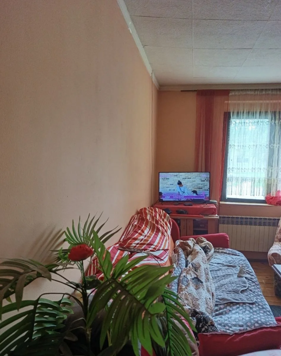 Дом в городе с внутренним двориком. 40 км от Нови Сада.