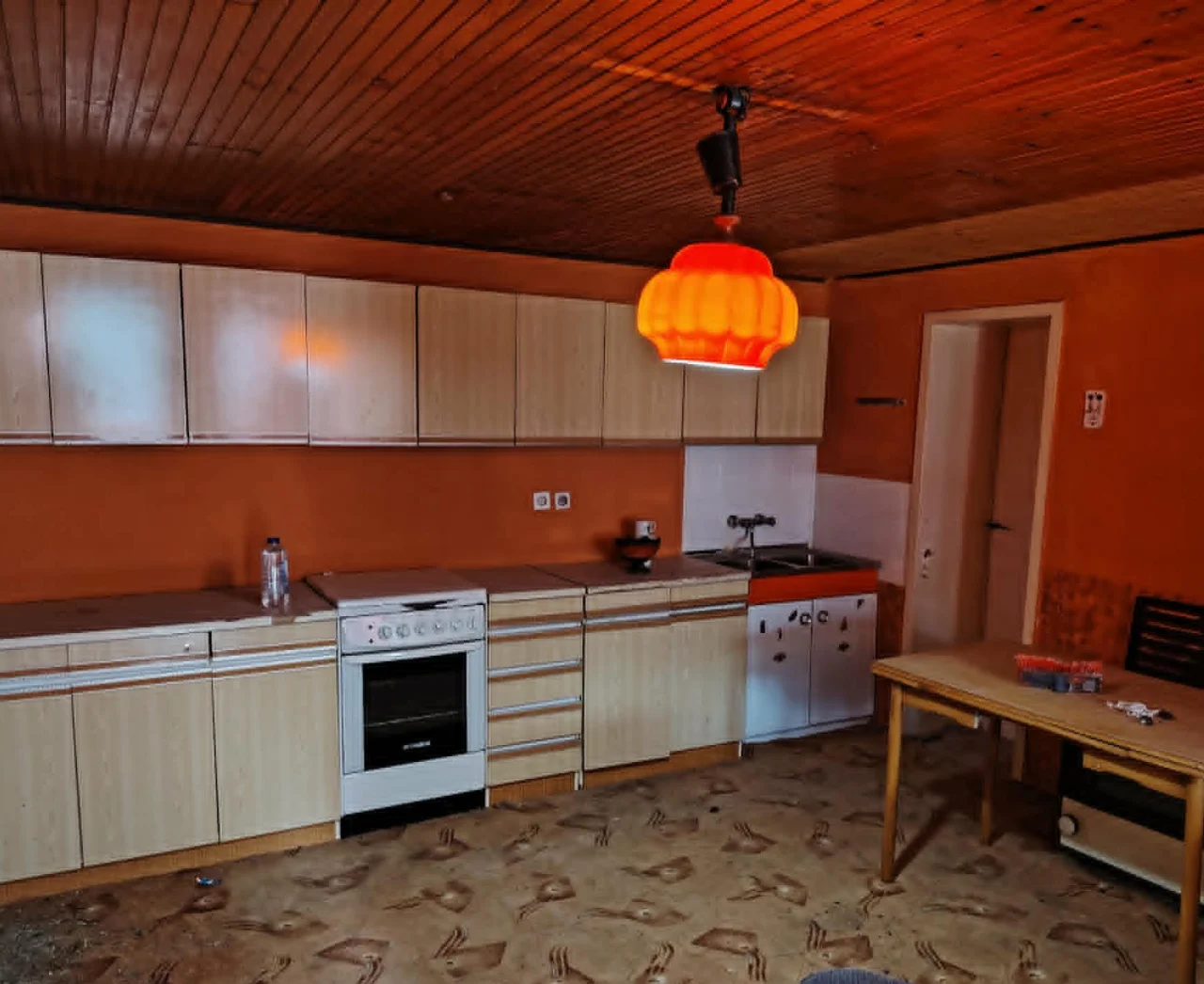 Жилой дом с большим участком. 50 км от Нови Сада. 18 км от Бачка Топола