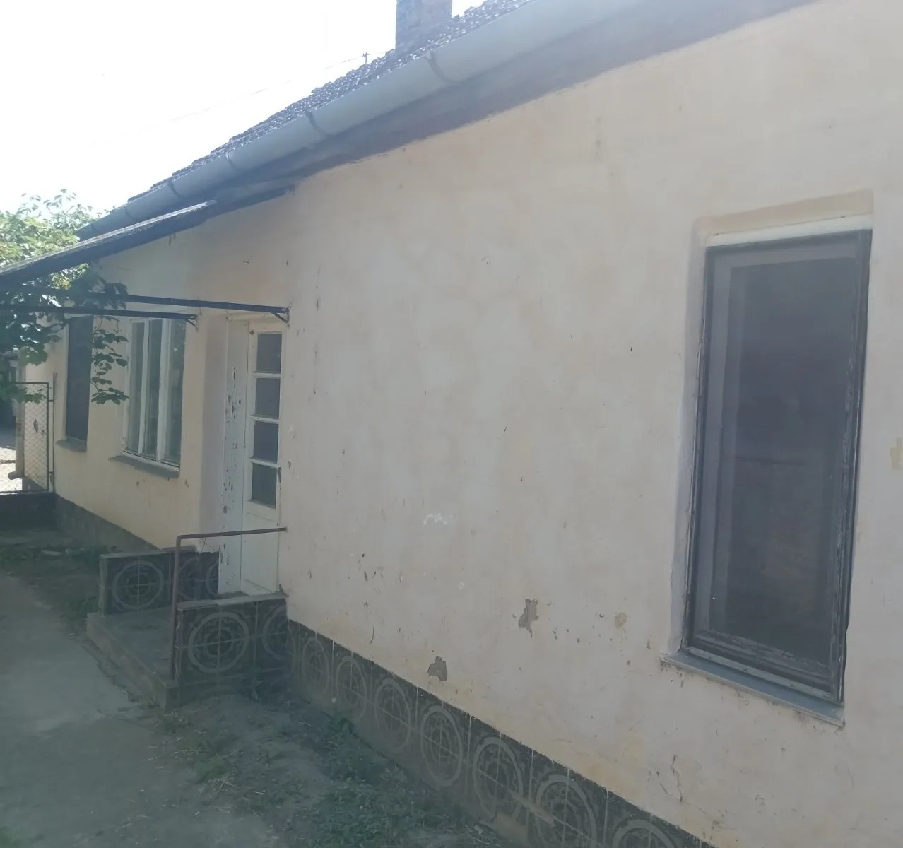 Дом на хорошей локации под дачу/ВНЖ /проживание. До Нови Сада 50 км.