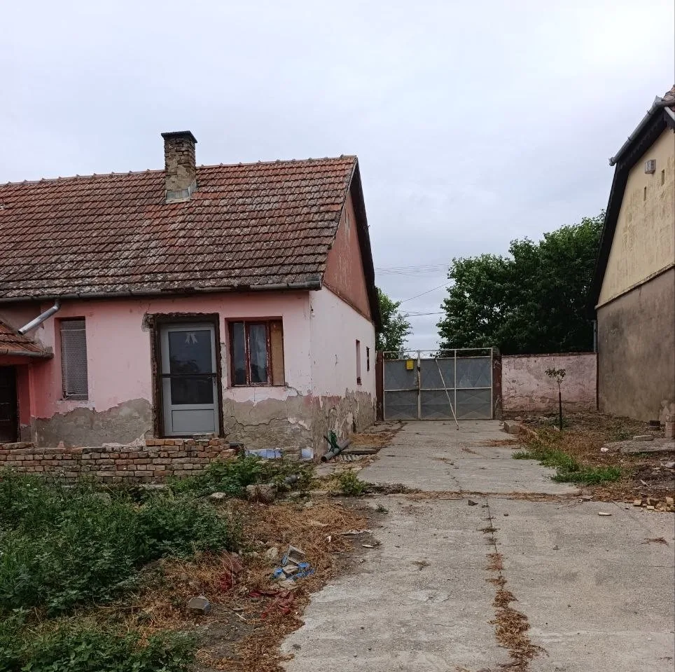 Предложение под дачу/ВНЖ/проживание.50 км от Нови Сада.